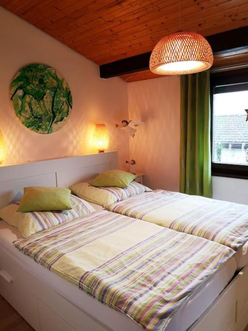 Ferienhaus Lena Im Sauerland Direkt Am Hennesee Meschede Exterior photo